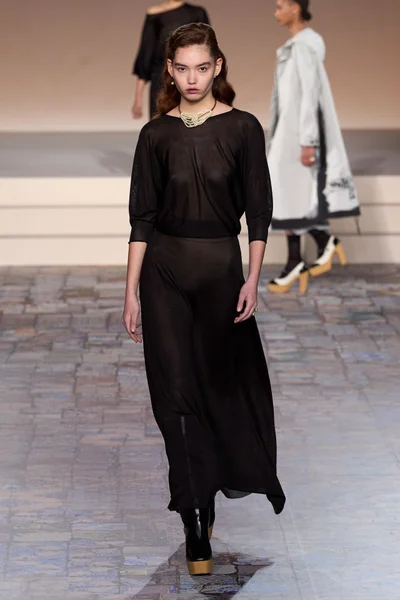 Look 49